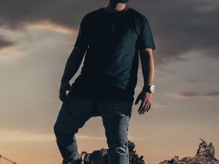 Get Ready to Upgrade Your Wardrobe: Men's Fashion Trends for 2024 Revealed